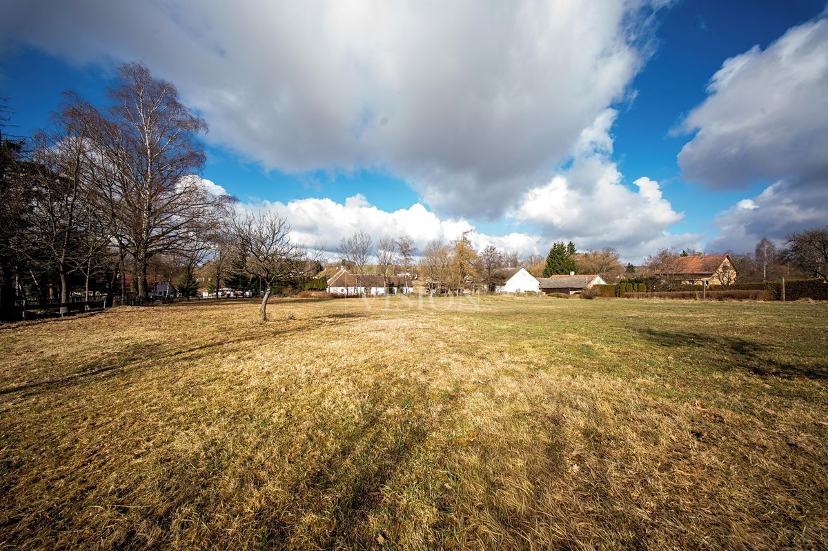 Prodej stavebního pozemku 1031 m² – fotografie 2