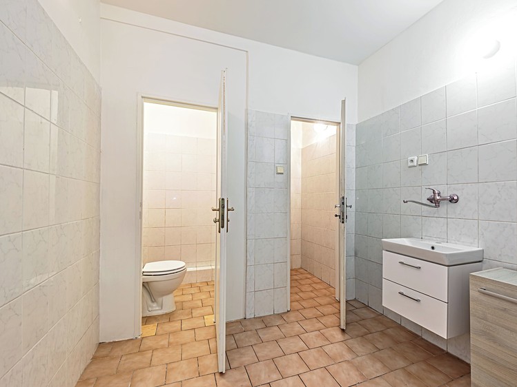 Комерційне приміщення в оренду, 182 м² (8 з 29)
