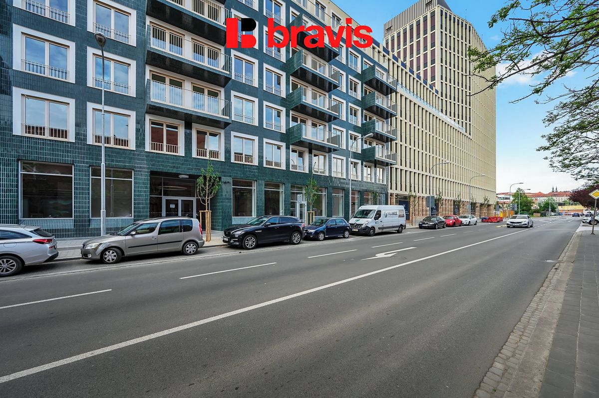 Pronájem bytu 2+kk 47 m² – fotografie 3