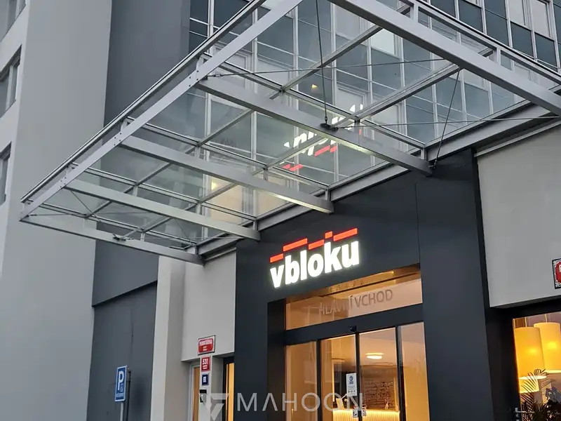 Prodej bytu 1+kk 26 m², Praha – náhled fotky 1