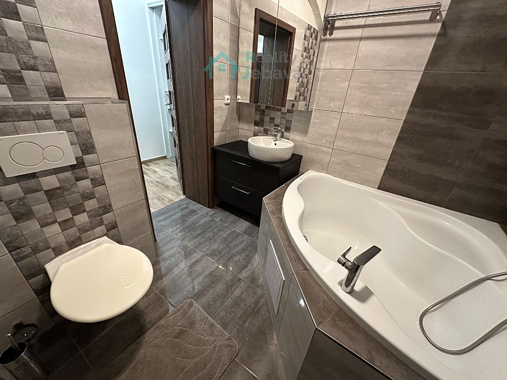 Pronájem bytu 1+kk 45 m² – fotografie 5