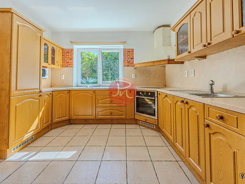 Prodej rodinného domu 499 m², pozemek 1212 m², Mořkov – náhled fotky 1