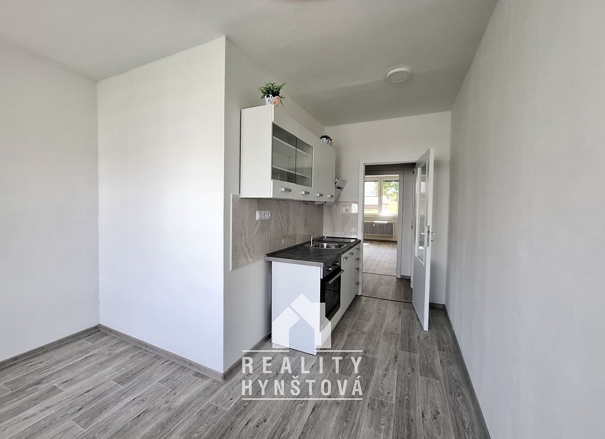Pronájem bytu 1+1 35 m² – fotografie 2