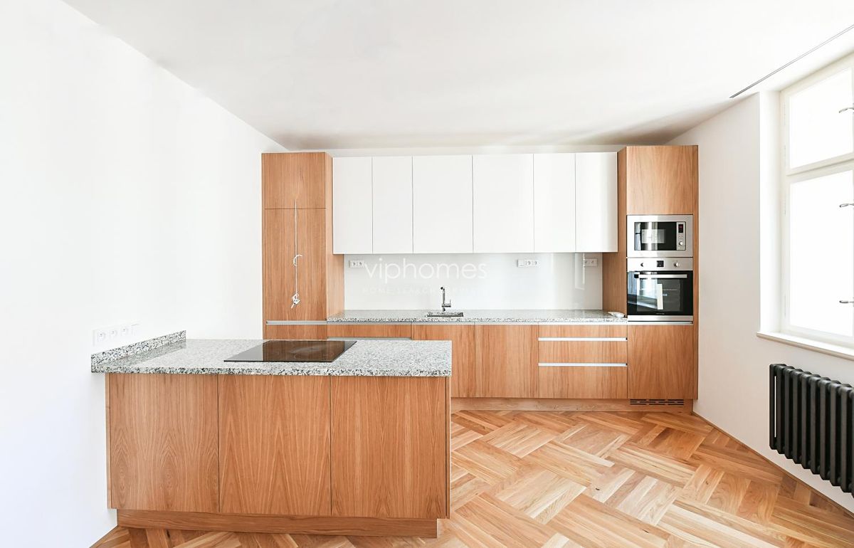 Pronájem bytu 2+kk 100 m² – fotografie 4