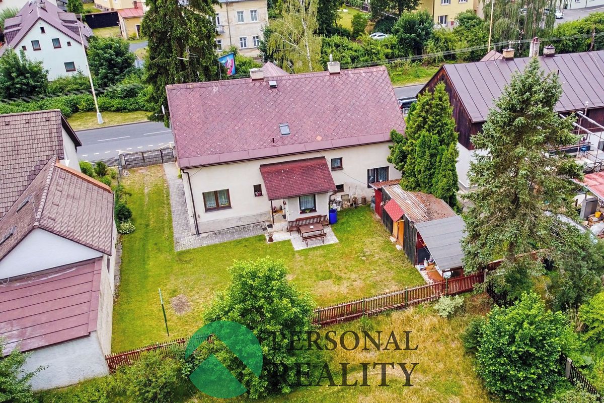 Prodej rodinného domu 240 m², pozemek 612 m² – fotografie 5