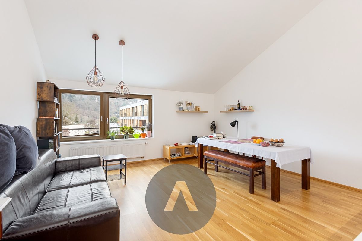 Pronájem bytu 2+kk 71 m²