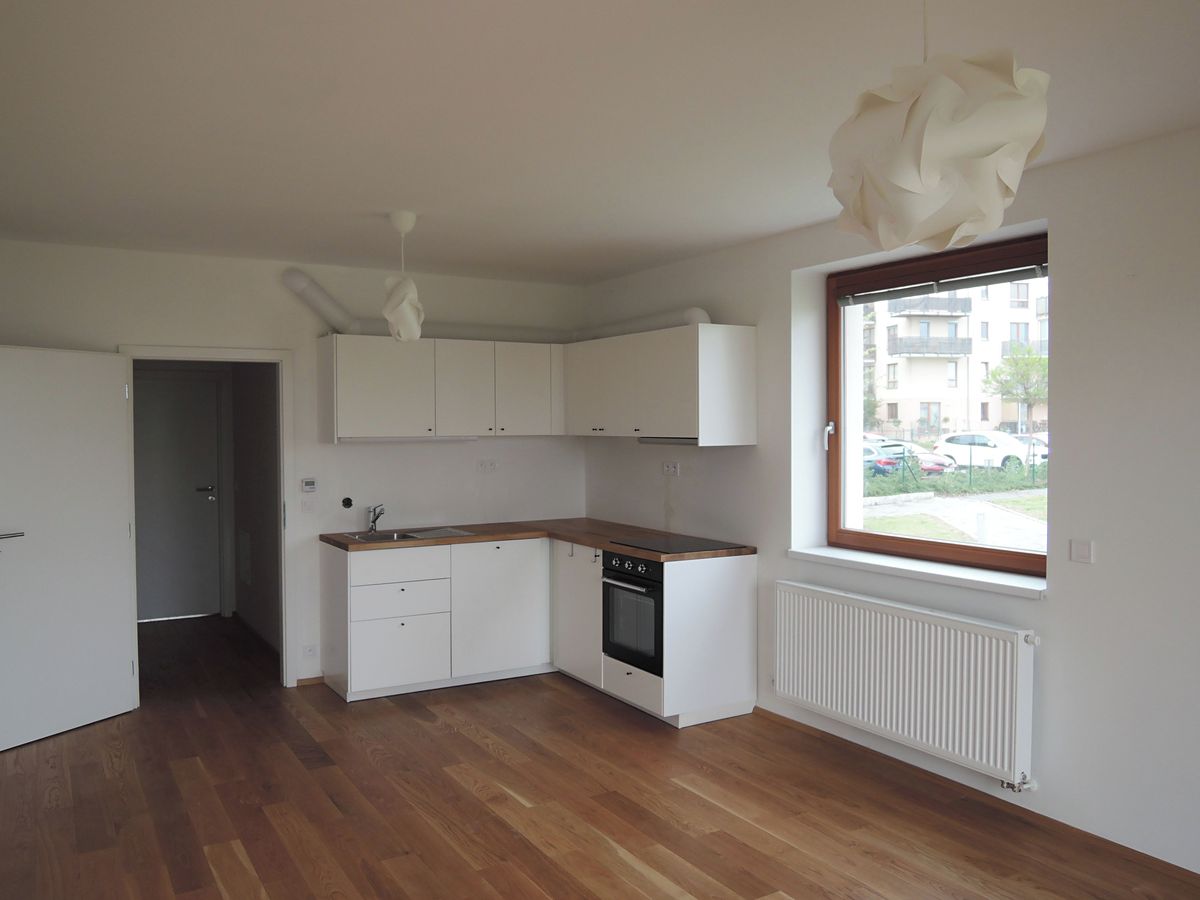 Pronájem bytu 2+kk 53 m² – fotografie 3
