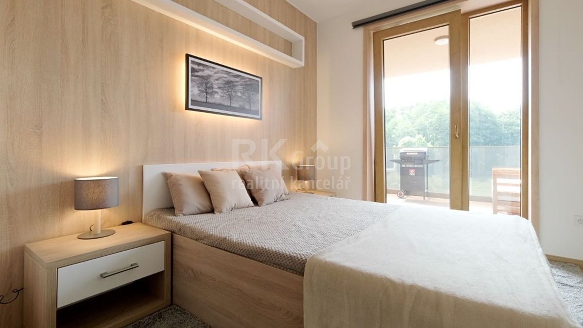 Pronájem bytu 2+kk 48 m² – fotografie 4
