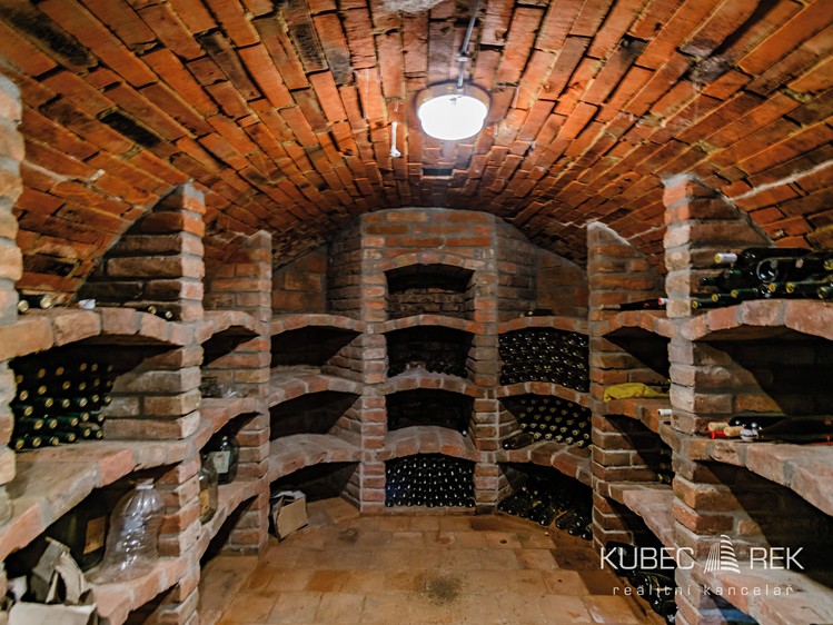 Нерухомість на продаж, 80 м² (15 з 21)