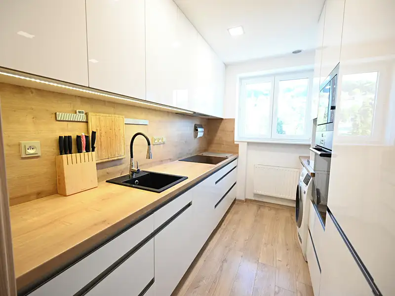 Prodej bytu 3+1 57 m², Luhačovice – náhled fotky 2