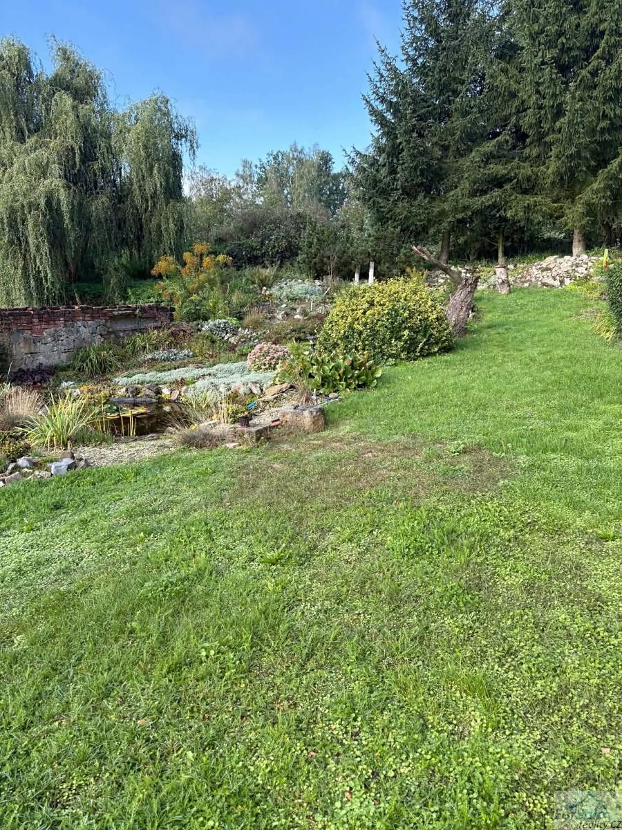 Prodej rodinného domu 283 m², pozemek 2200 m² – fotografie 3
