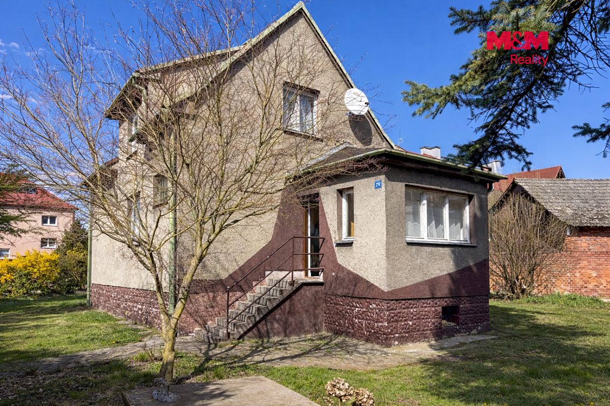 Prodej rodinného domu 120 m², pozemek 466 m² – fotografie 2