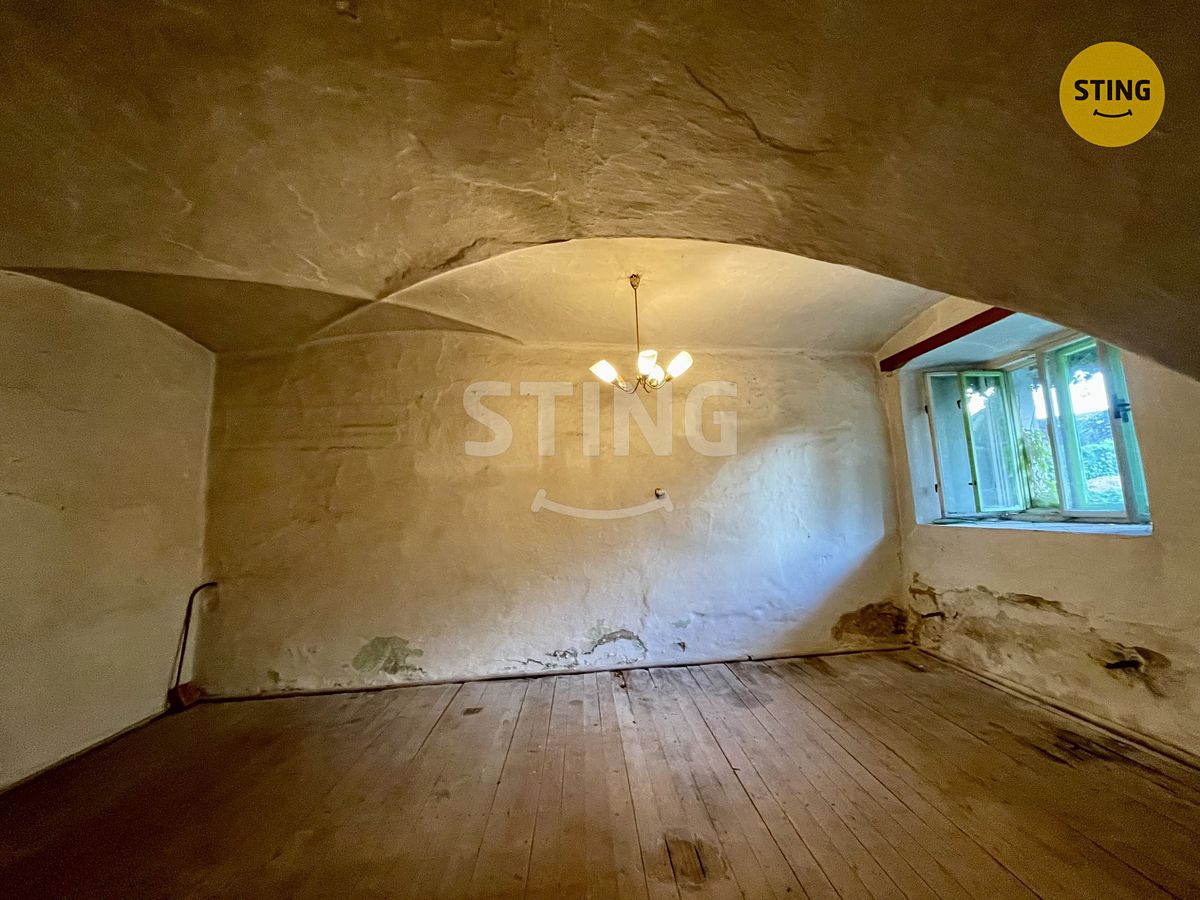 Prodej rodinného domu 110 m², pozemek 753 m² – fotografie 2