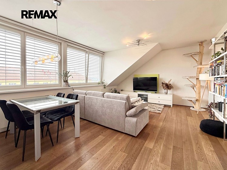 Prodej bytu 3+kk, 69 m² (9 z 12)
