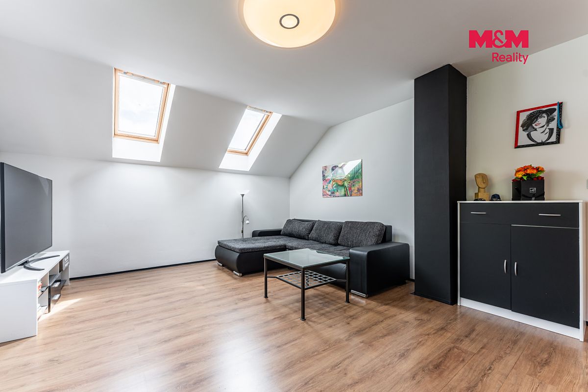Prodej rodinného domu 129 m², pozemek 784 m² – fotografie 5
