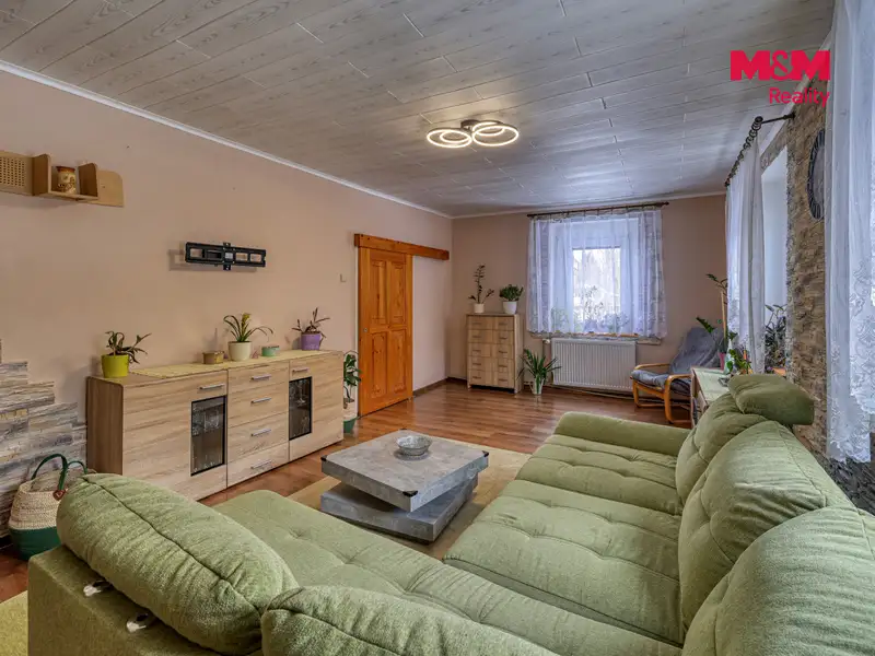 Prodej rodinného domu 192 m², pozemek 992 m², Třemešné – náhled fotky 3