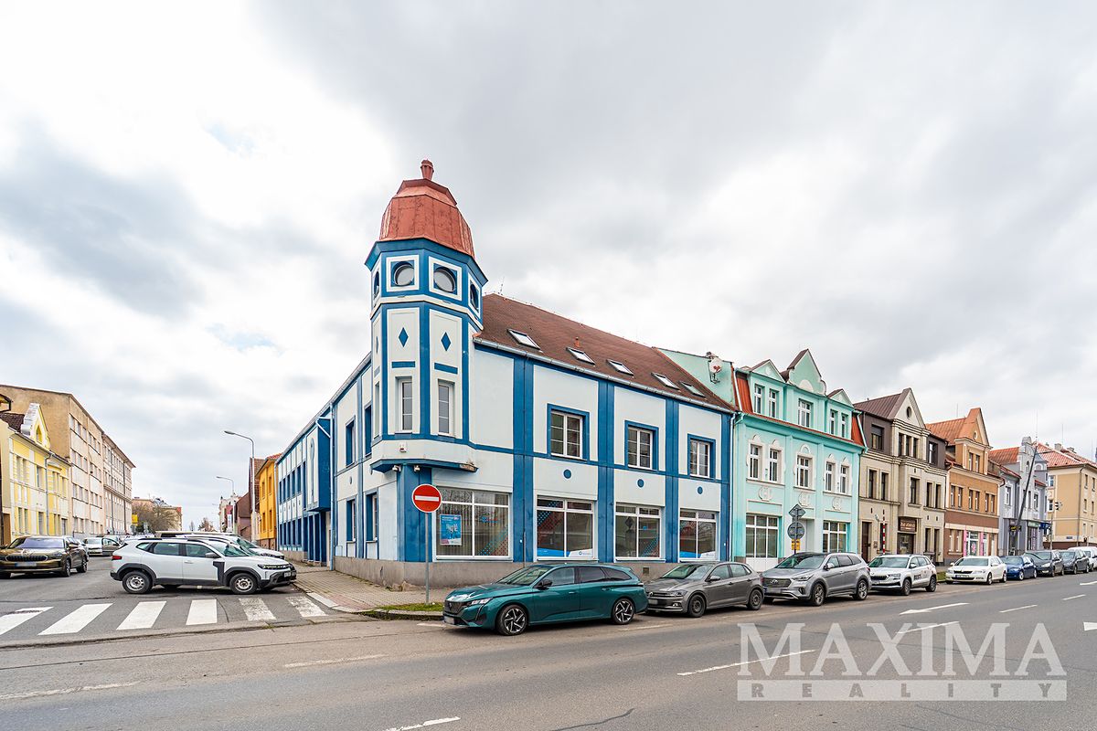 Prodej kanceláře 2004 m²