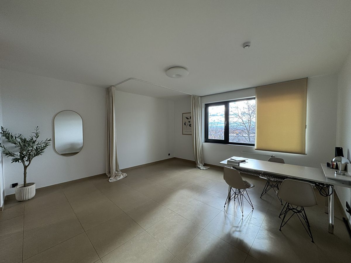Pronájem komerční nemovitosti 37 m²