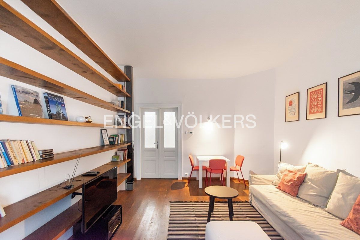 Pronájem bytu 2+1 57 m² – fotografie 2