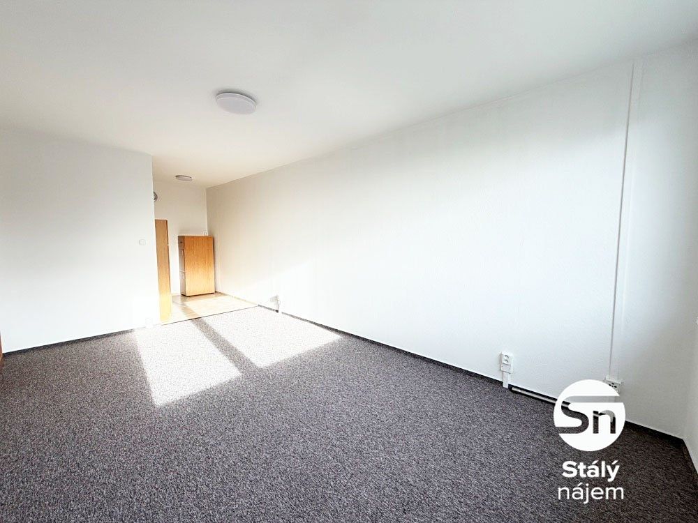 Pronájem bytu 2+kk 46 m² – fotografie 3