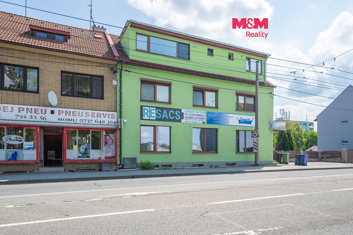 Prodej rodinného domu 422 m², pozemek 489 m²