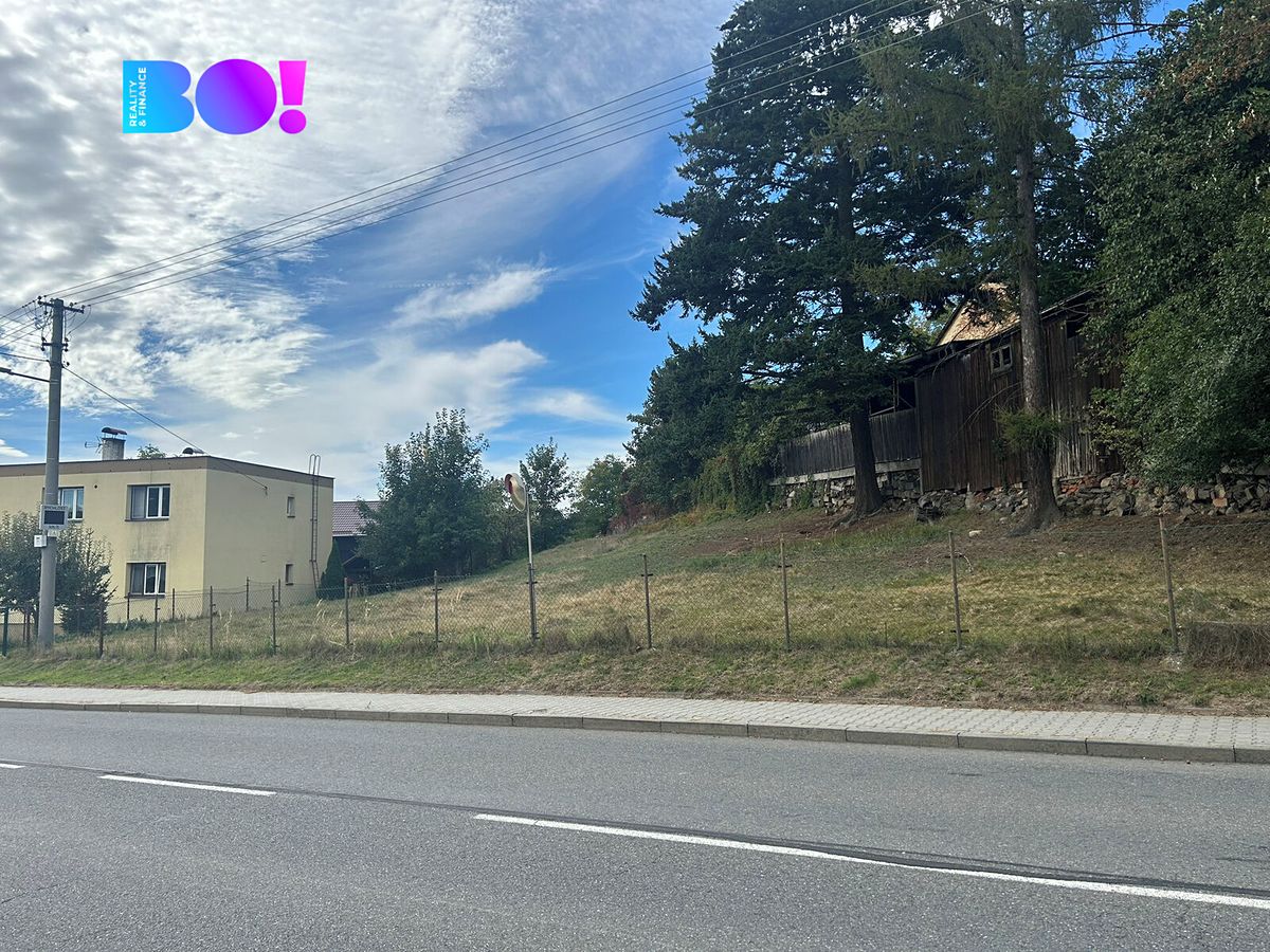 Prodej stavebního pozemku 1085 m²