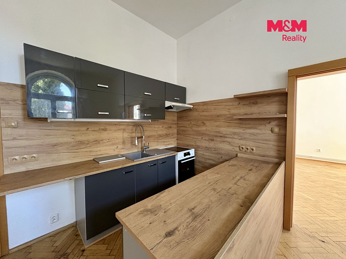 Pronájem bytu 2+kk 55 m² – fotografie 2