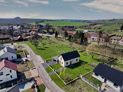 Prodej stavebního pozemku 1301 m²