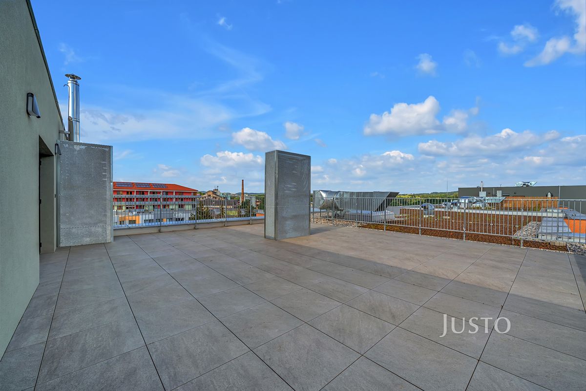 Pronájem bytu 3+kk 80 m² – fotografie 3