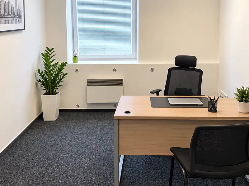 Pronájem kanceláře 12 m², Olomouc – náhled fotky 1