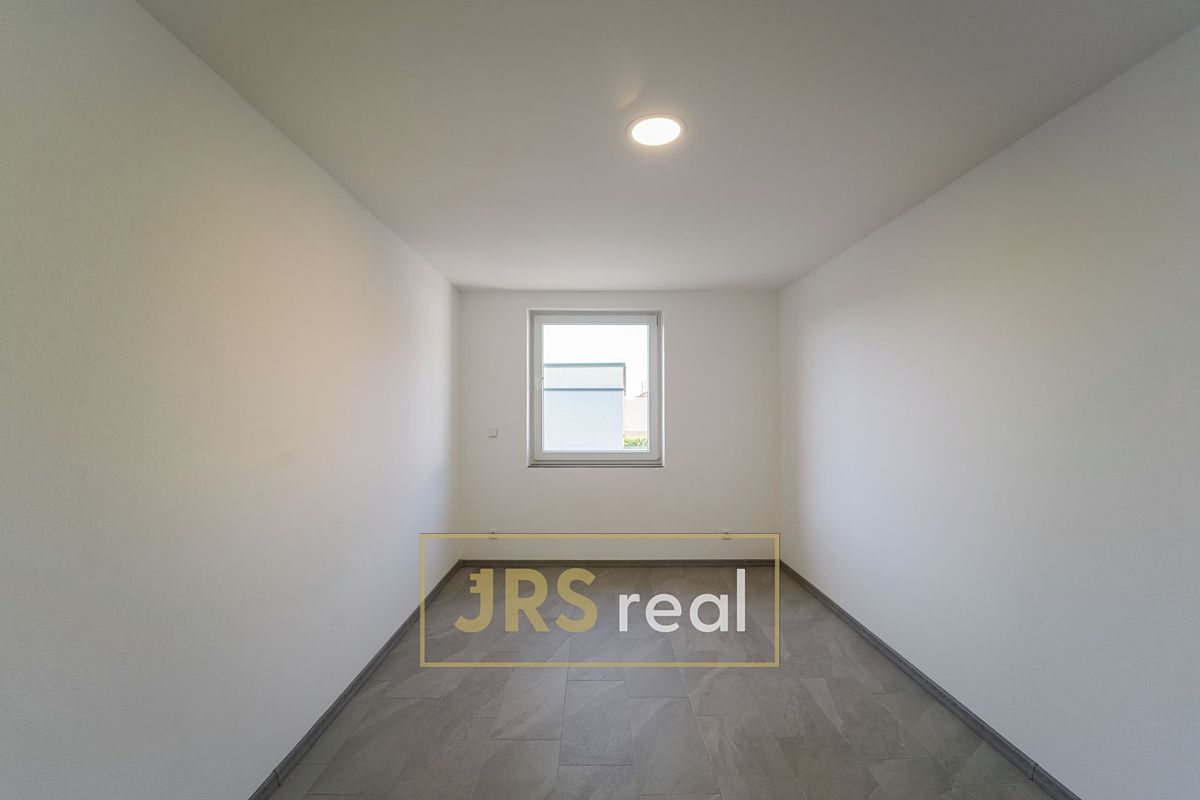 Pronájem bytu 2+kk 42 m² – fotografie 5