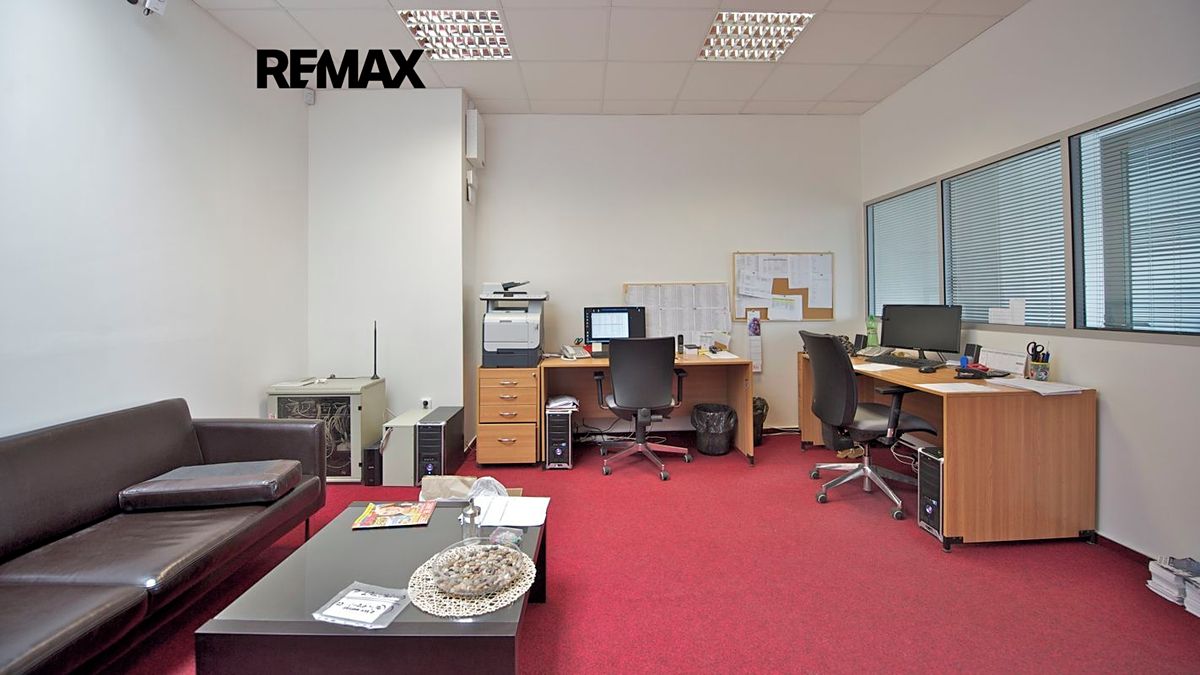 Pronájem skladového prostoru 1395 m² – fotografie 3