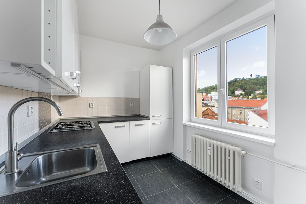 Pronájem bytu 3+1 65 m² – fotografie 3
