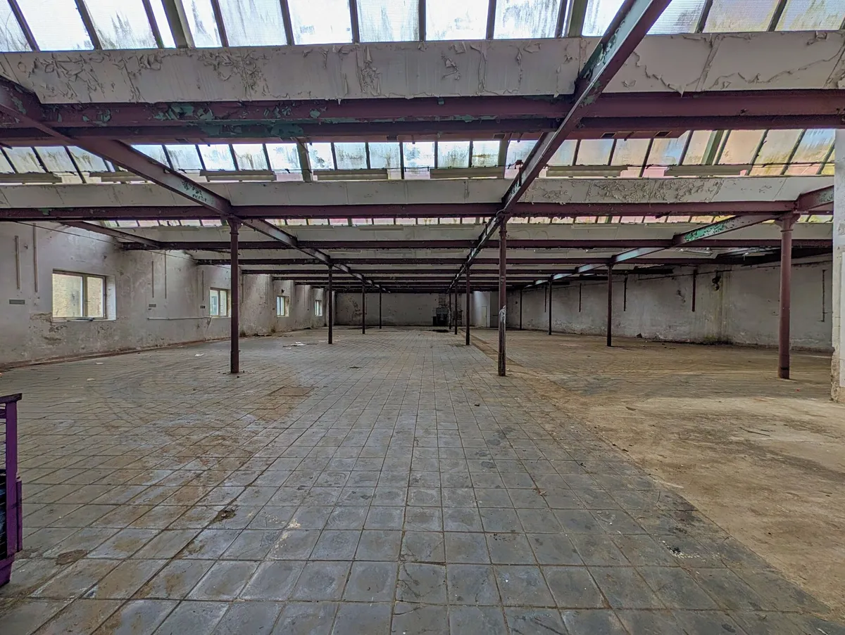 Pronájem skladového prostoru 1333 m²