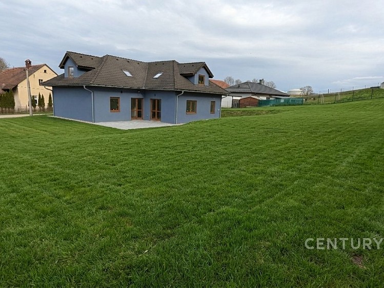 Prodej domu, 320 m² (2 z 21)