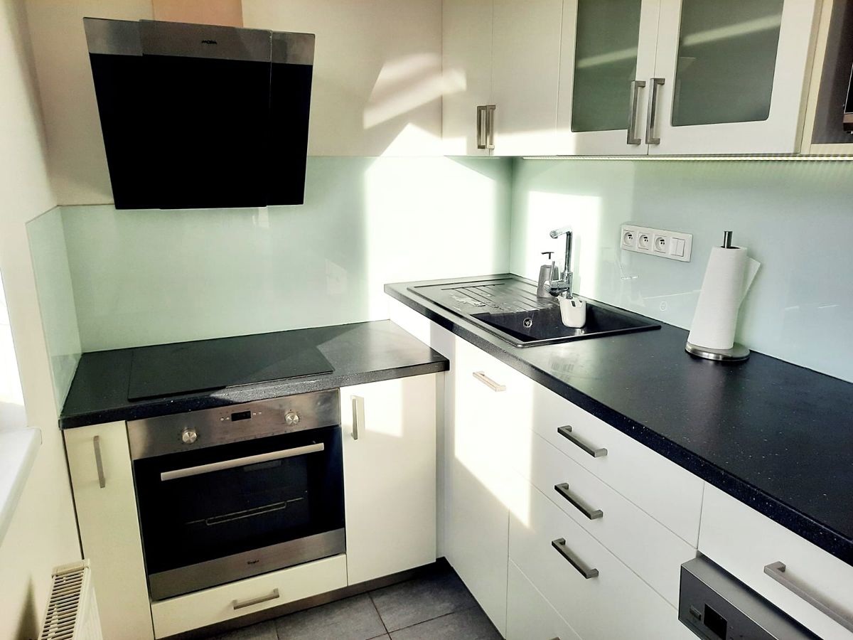Pronájem bytu 1+kk 32 m² – fotografie 2