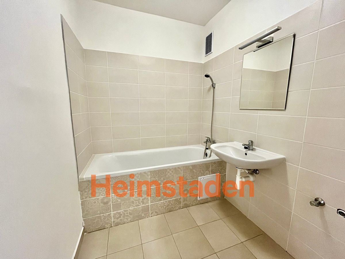 Pronájem bytu 3+1 67 m² – fotografie 4