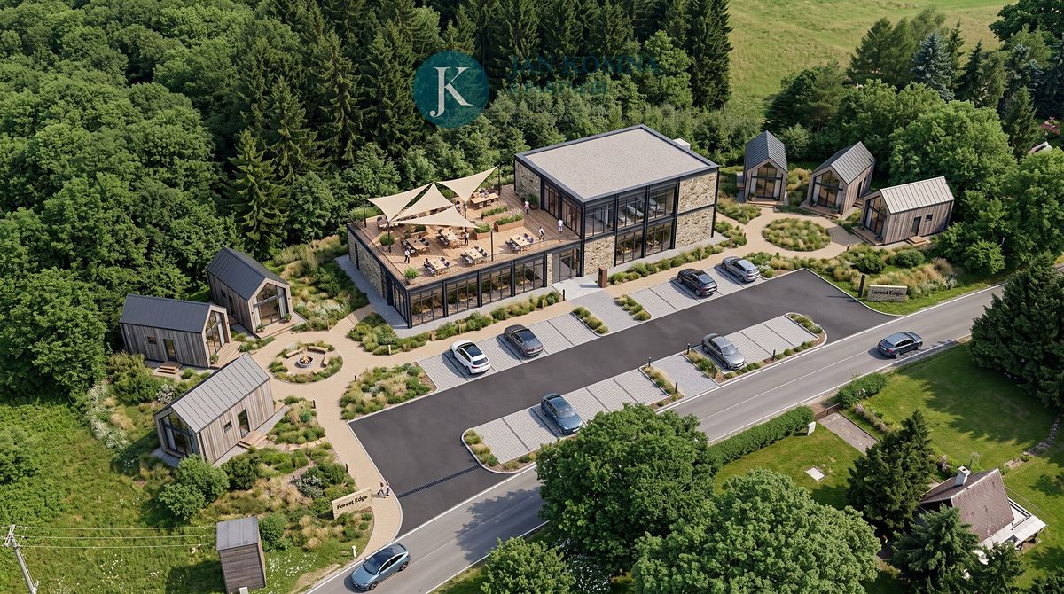 Prodej komerčního pozemku 4072 m²