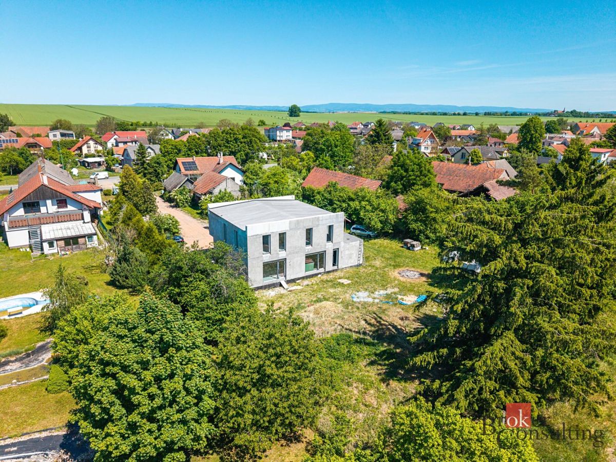 Prodej rodinného domu 126 m², pozemek 585 m² – fotografie 3