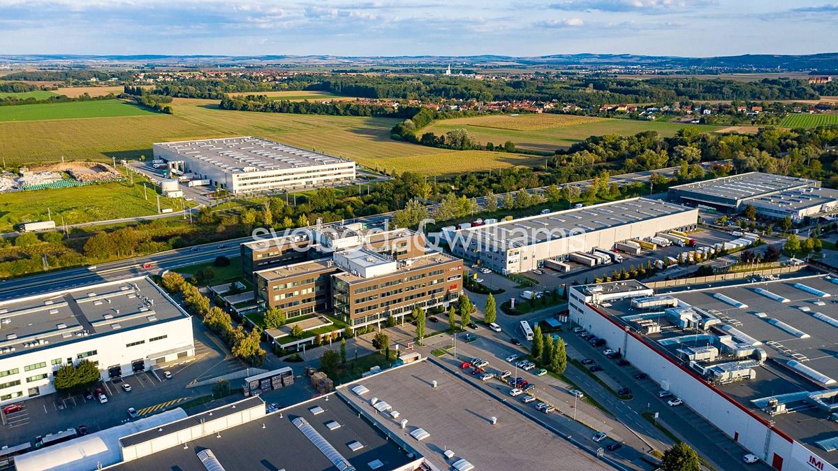 Pronájem výrobní haly, prostoru 1418 m² – fotografie 3