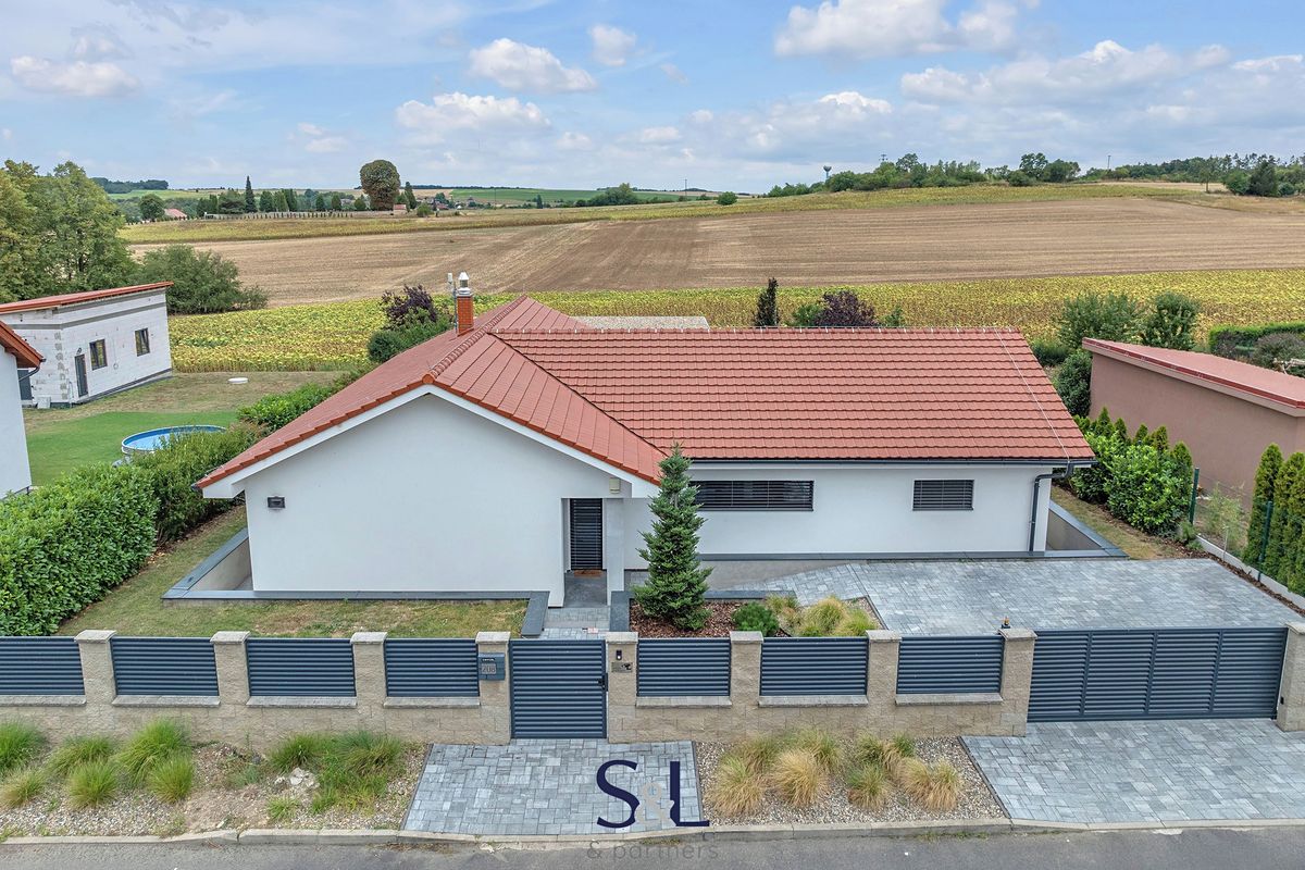 Prodej rodinného domu 152 m², pozemek 1125 m²