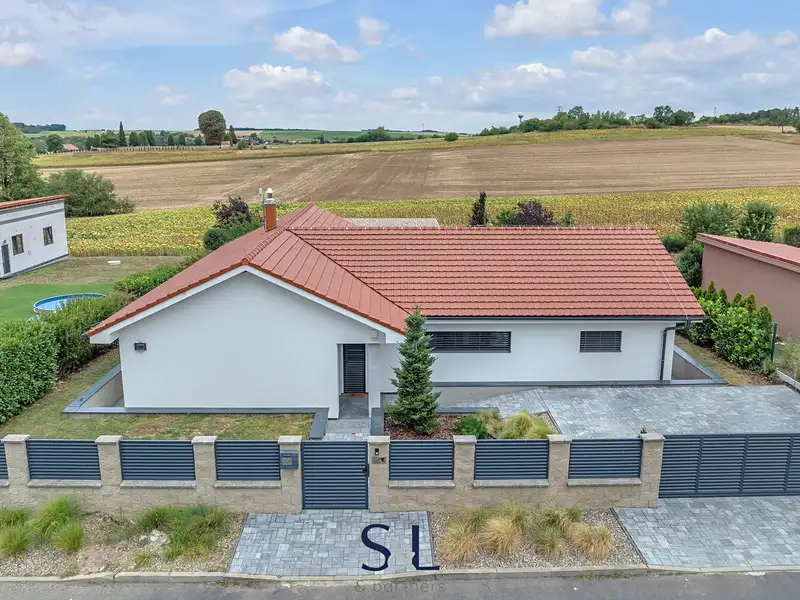 Prodej rodinného domu 152 m², pozemek 1125 m², Libkovice pod Řípem – náhled fotky 1