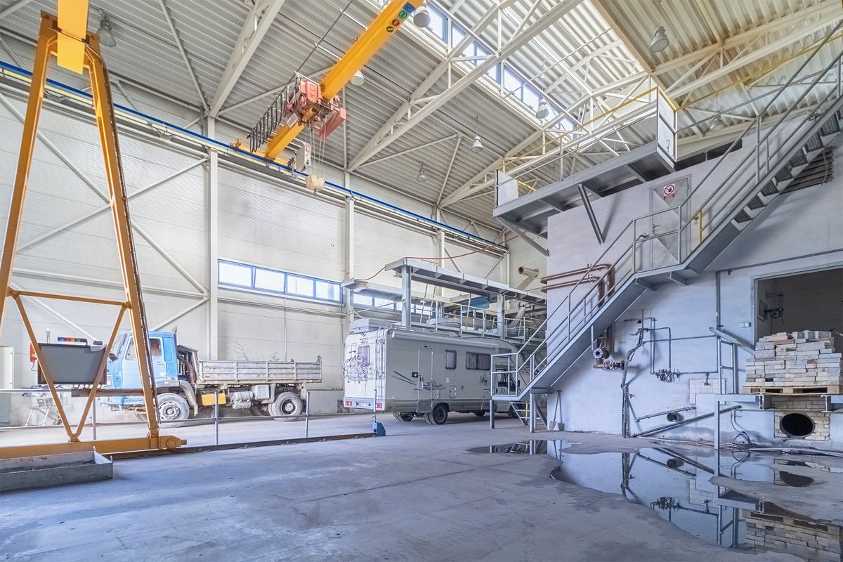Pronájem skladového prostoru 1064 m² – fotografie 2