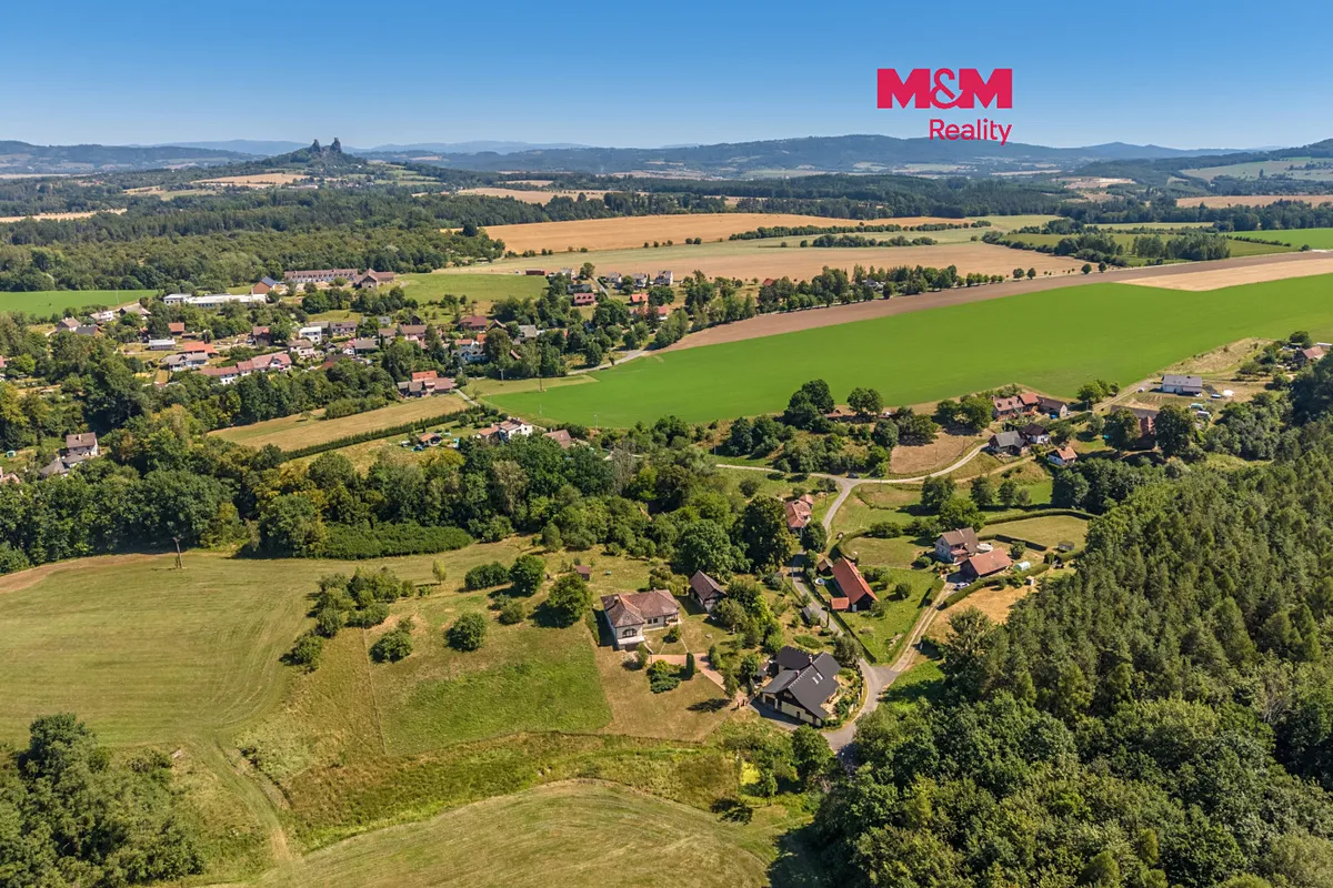 Prodej stavebního pozemku 1276 m²