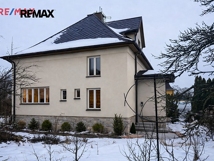 Prodej komerčního prostoru, 175 m² (3 z 8)