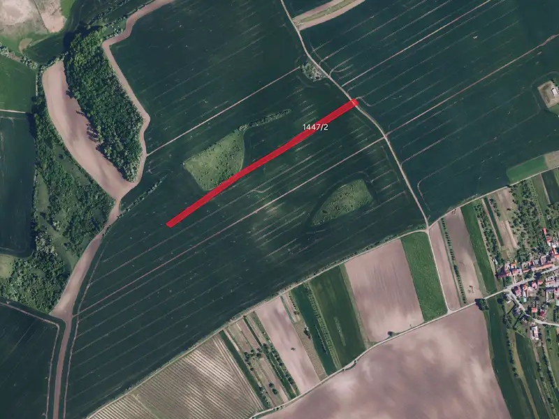 Prodej pole 10445 m², Násedlovice – náhled fotky 1