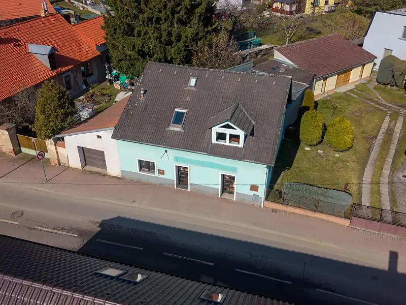 Prodej rodinného domu 182 m², pozemek 182 m², Praha – náhled fotky 3