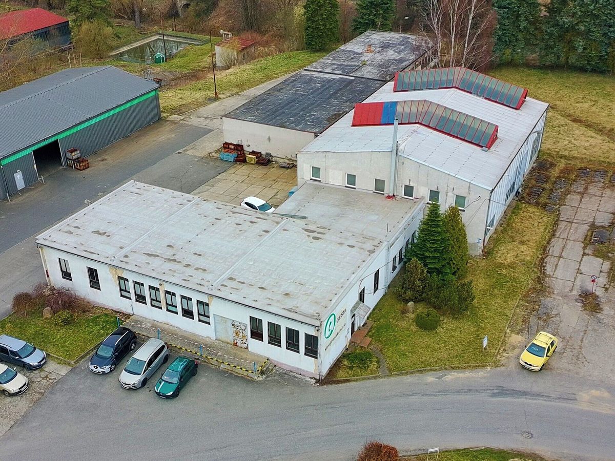 Prodej výrobní haly, prostoru 1500 m² – fotografie 2