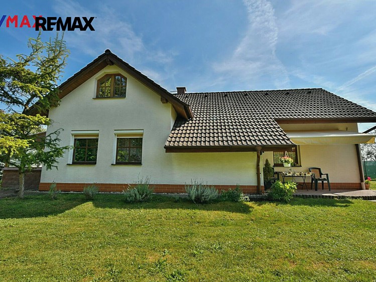 Haus zum Kauf, 130 m² (1 von 39)