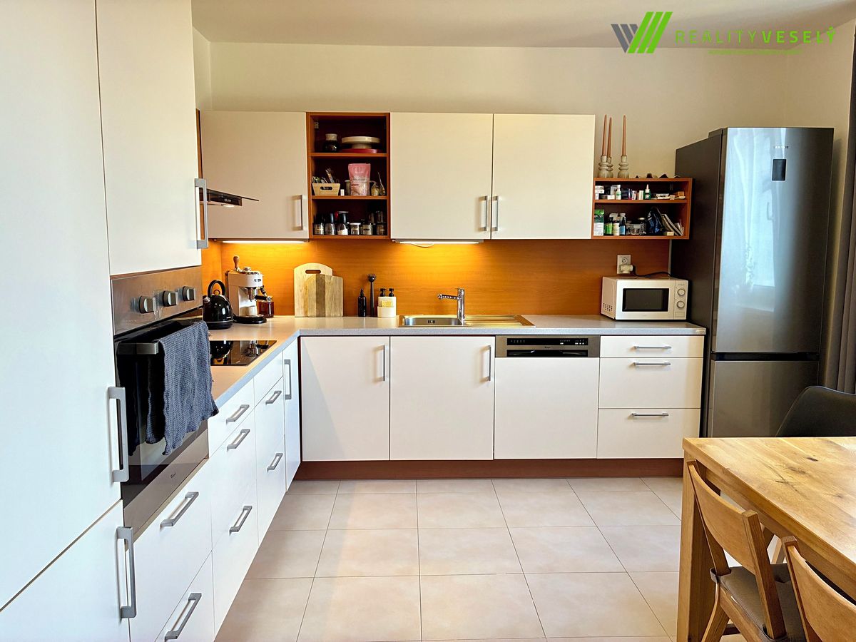 Pronájem bytu 2+1 60 m² – fotografie 5